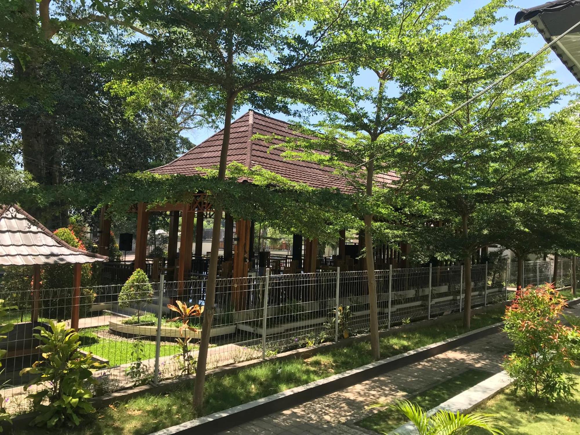 Pohon Purba Resort & Restaurant Labuhan Pandan Экстерьер фото