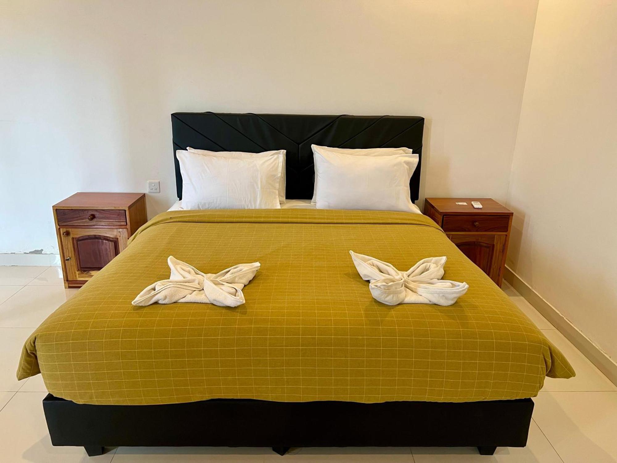 Pohon Purba Resort & Restaurant Labuhan Pandan Экстерьер фото
