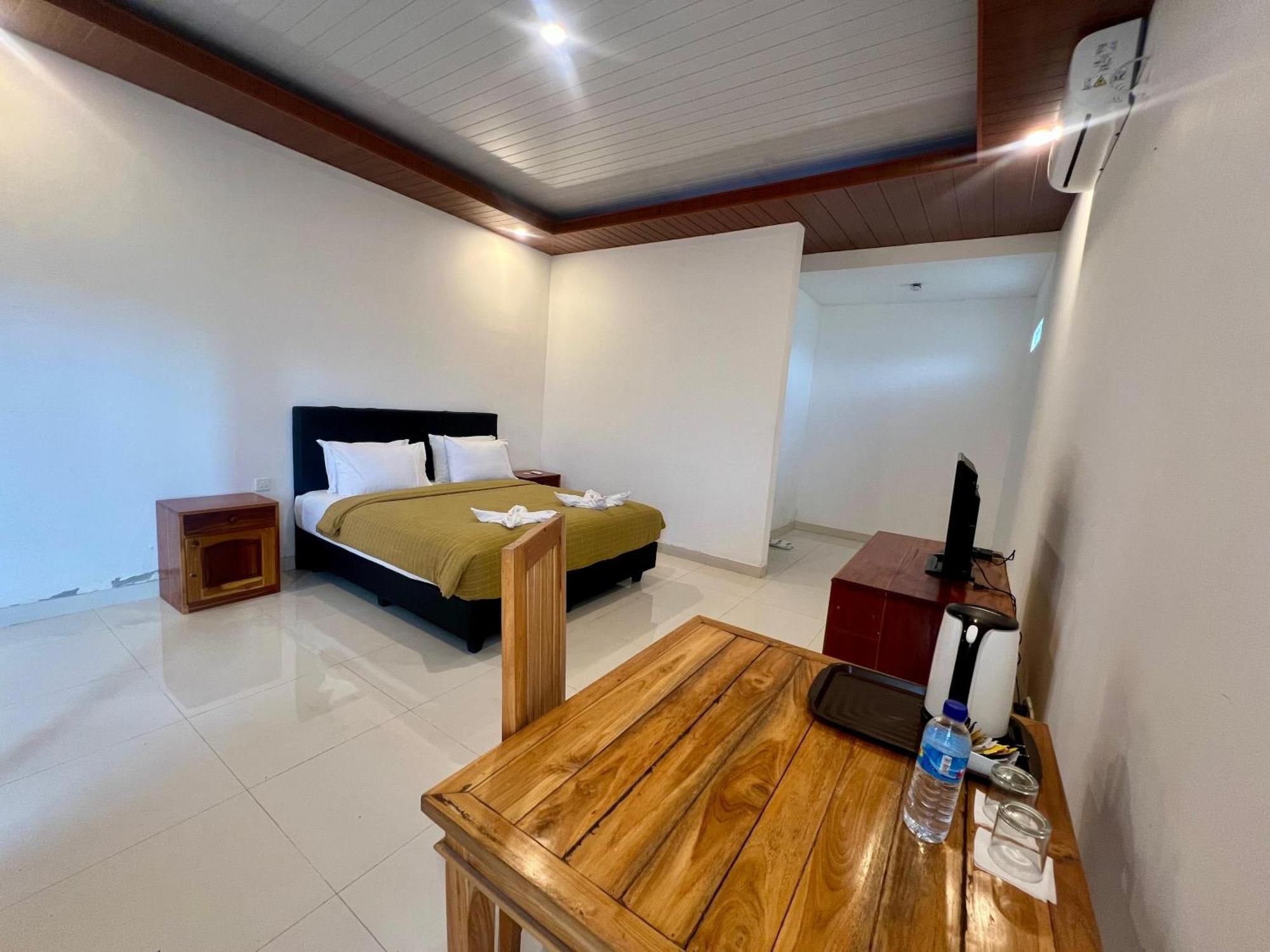 Pohon Purba Resort & Restaurant Labuhan Pandan Экстерьер фото